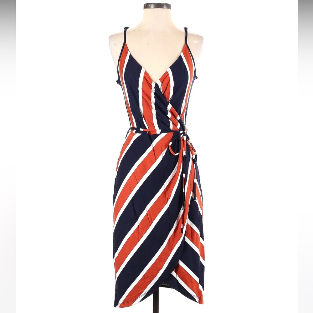 41 Hawthorn wrap silhouette dress